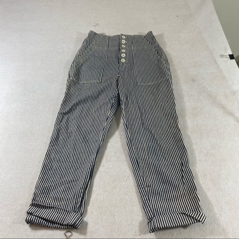 Gap Striped Capri pants Cuffed Hem Pockets Cinched adjustable strap sz2 Capris - Picture 1 of 12
